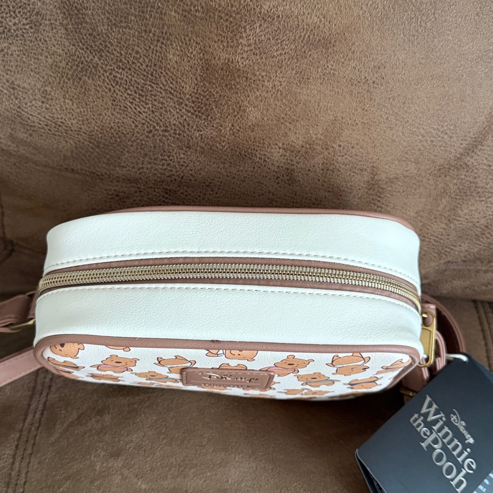 Loungefly Disney Winnie the Pooh Patterned Crossbody Bag - Picture 2 of 10